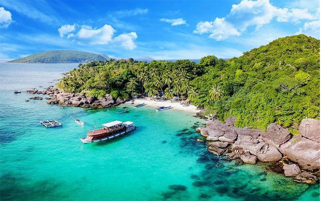 Du lịch Côn Đảo sẽ không làm bạn thất vọng khi đặt chân đến hòn đảo này