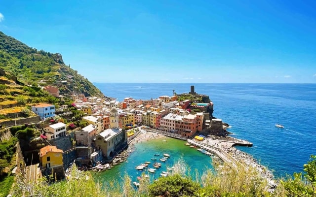 Khám phá vùng Cinque Terre - thiên đường du lịch đầy sắc màu tại Ý